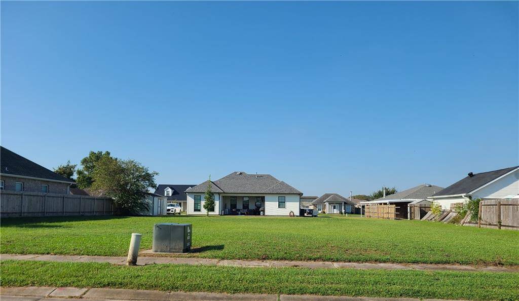 Meraux, LA 70075,4508 LAMARQUE DR