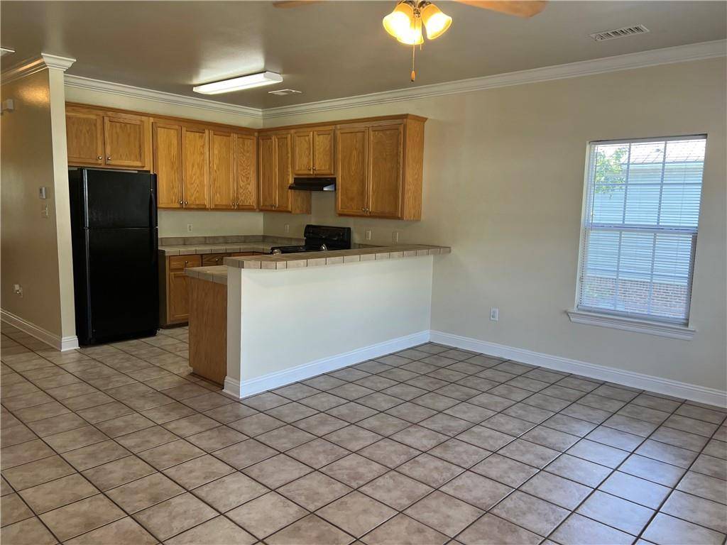 Hammond, LA 70401,14536 HONEYSUCKLE DR #199