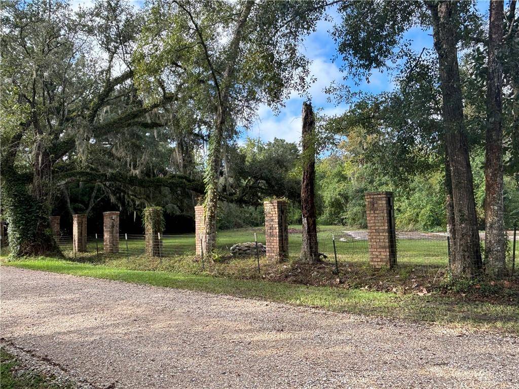 Slidell, LA 70460,59465 NESLO RD
