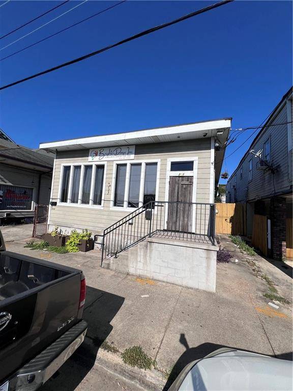 New Orleans, LA 70119,213 S BROAD ST