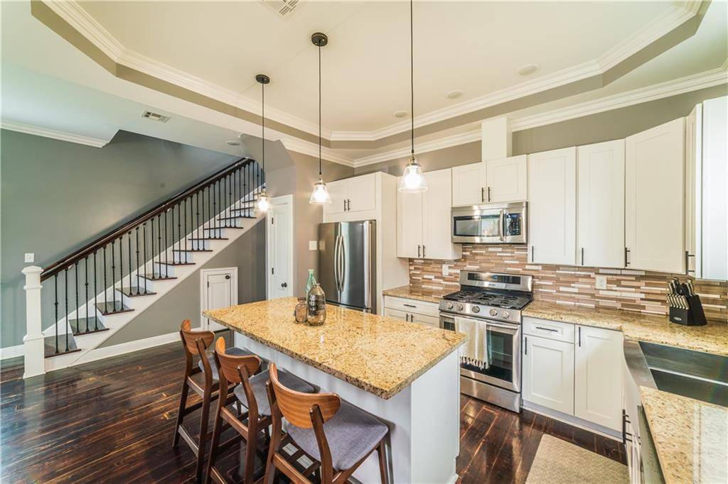 New Orleans, LA 70118,9002 COLAPISSA ST