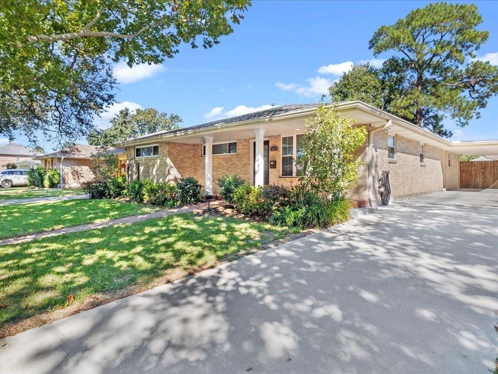 Metairie, LA 70005,937 SENA DR