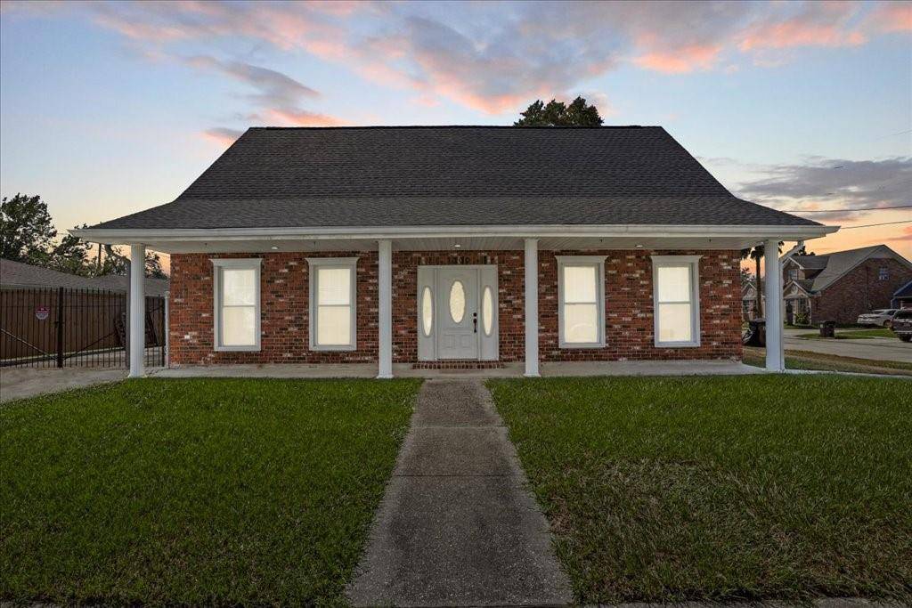 Chalmette, LA 70043,1300 MAGISTRATE ST