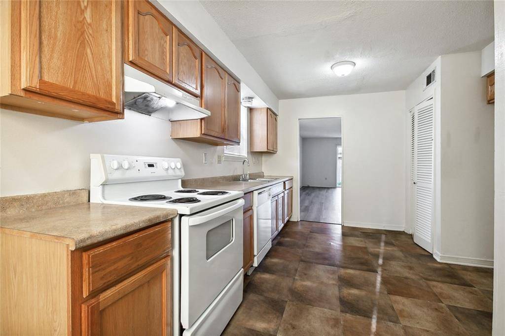 Metairie, LA 70001,2104 06 CASWELL LN