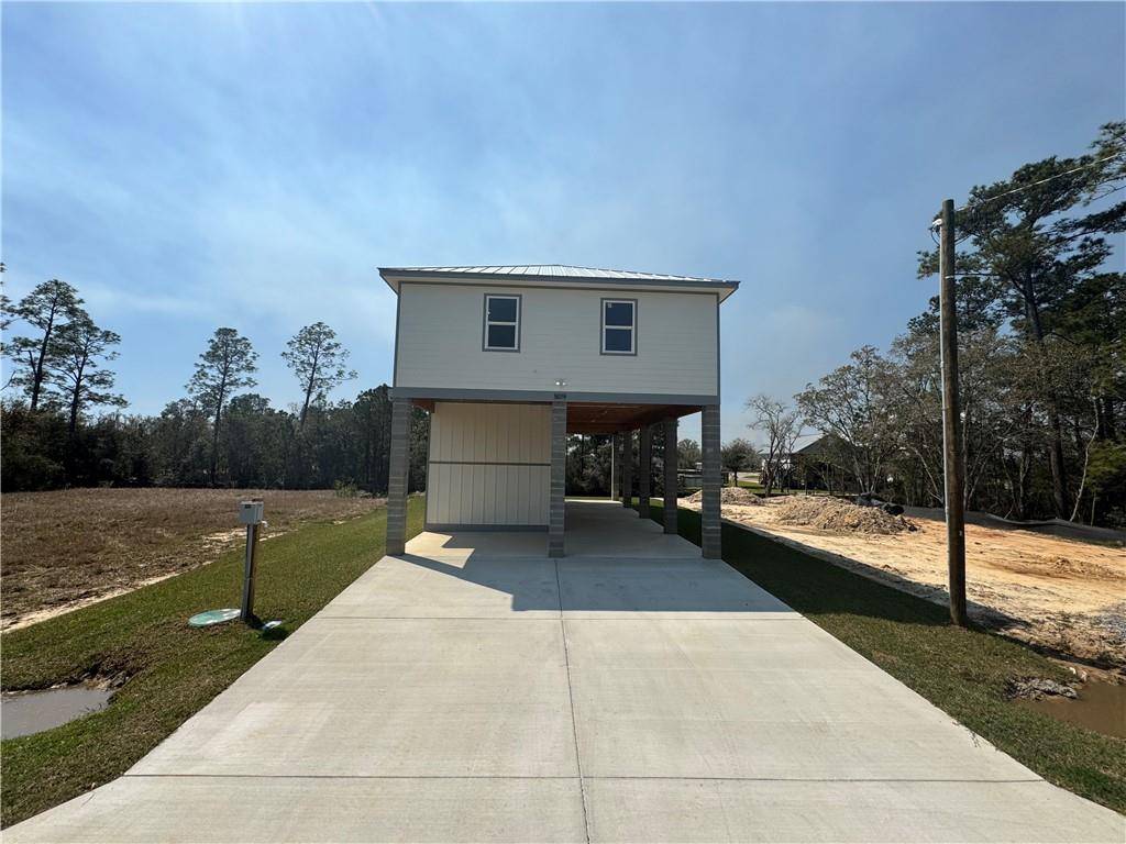 Bay Saint Louis, MS 39520,5019 COLORADO ST
