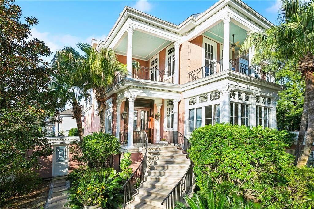 New Orleans, LA 70115,1633 DUFOSSAT ST