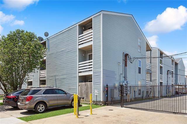 Metairie, LA 70002,4218 HESSMER AVE #112