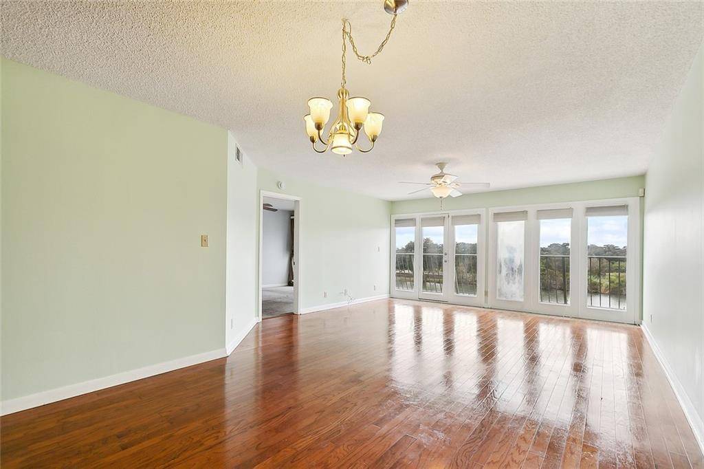 New Orleans, LA 70122,4000 DAVEY ST #407