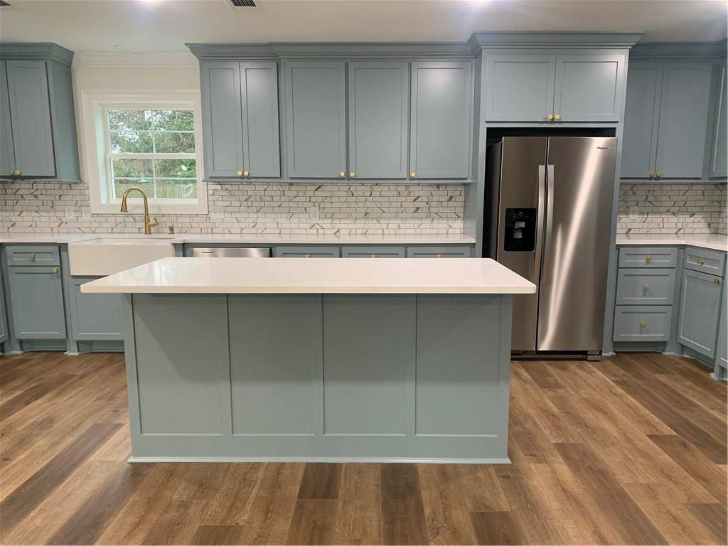 Alexandria, LA 71303,1207 HEYMAN LN