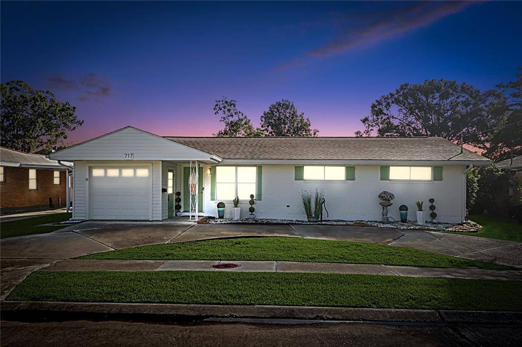 Metairie, LA 70002,717 BEVERLY GARDEN DR