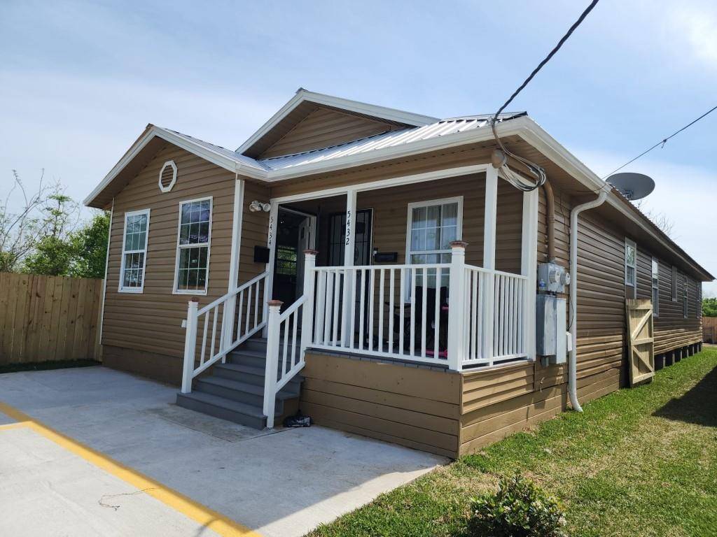 New Orleans, LA 70117,5430 N MIRO ST