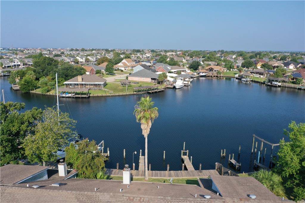 Slidell, LA 70458,652 MARINA DR #0