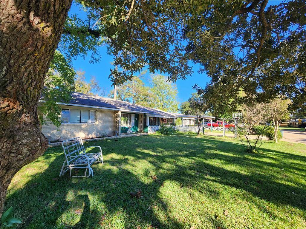 Alexandria, LA 71303,1433 PLANTATION DR