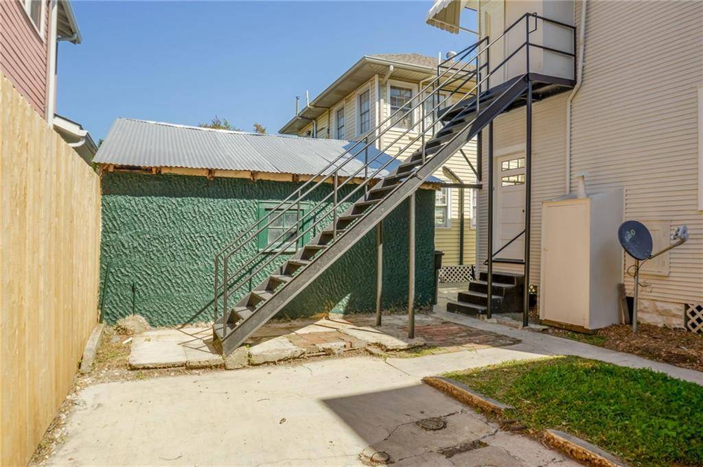 New Orleans, LA 70118,2210 12 PINE ST