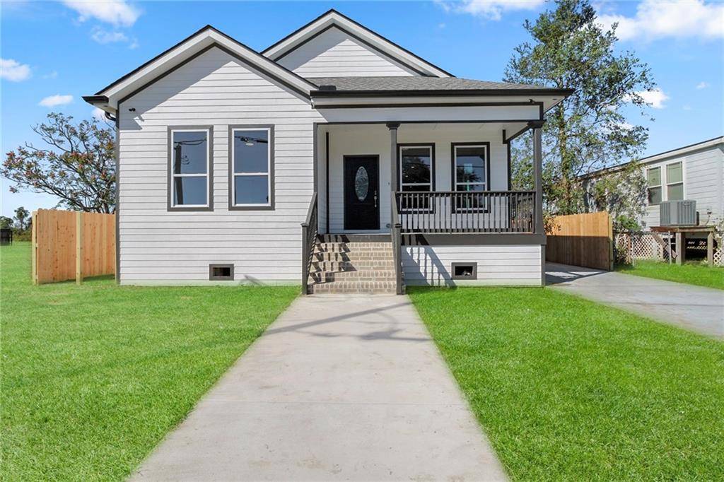 Meraux, LA 70075,2420 MAUREEN LN