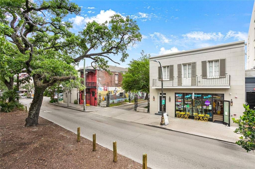 New Orleans, LA 70116,427 ESPLANADE AVE #106