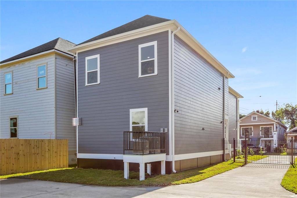 New Orleans, LA 70116,2024 26 ST ANTHONY ST