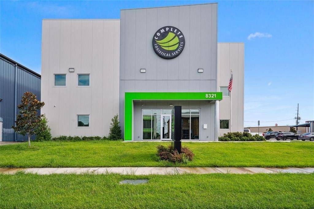 Chalmette, LA 70043,8321 LAFITTE CT