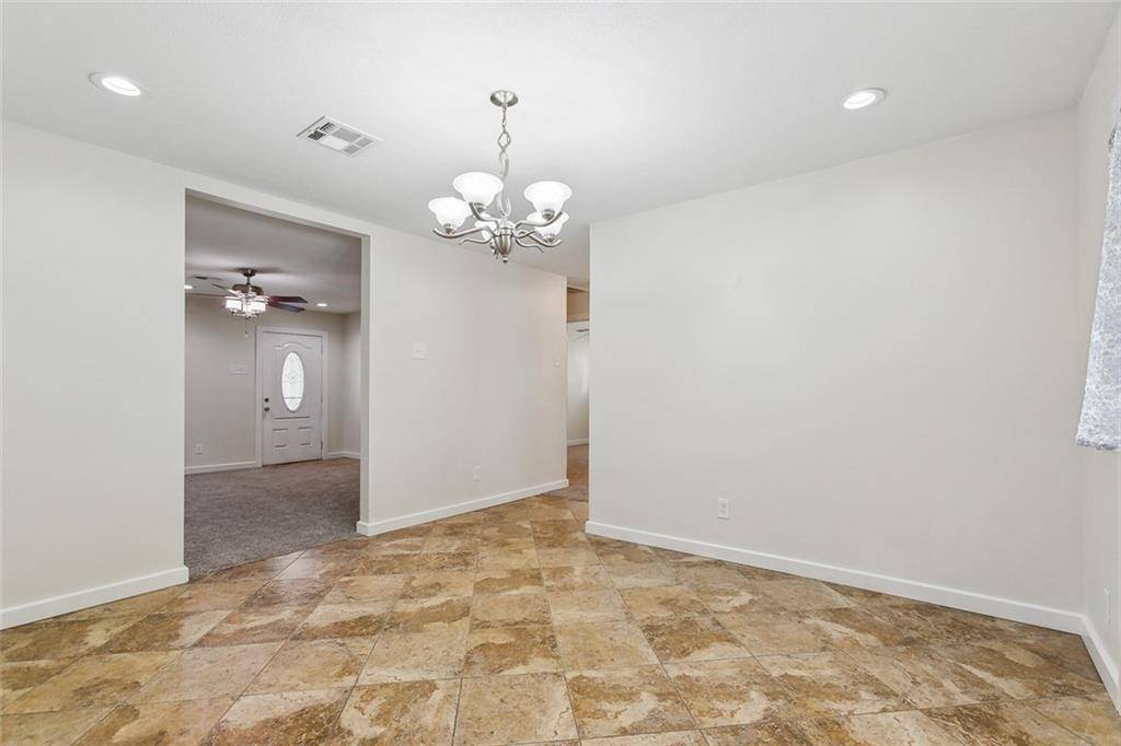 Violet, LA 70092,2109 RIVERBEND DR