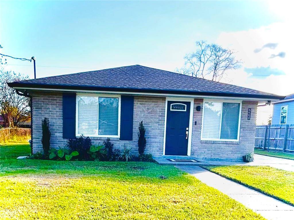 Violet, LA 70092,2221 RIVERBEND DR