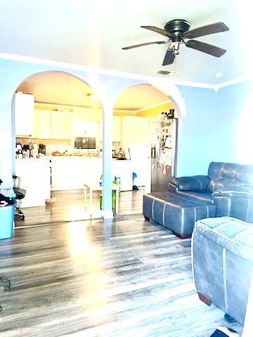 Westwego, LA 70094,644 10TH ST