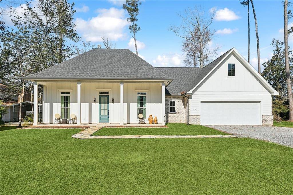 Mandeville, LA 70471,143 CHINCHUBA GARDENS DR