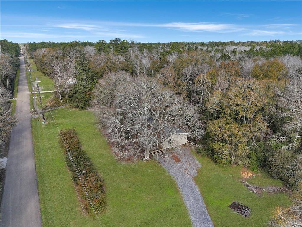 Pearl River, LA 70452,69382 RACEHORSE RD