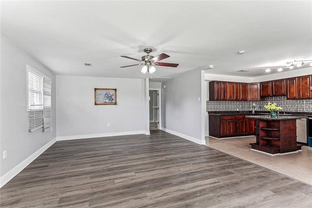 Gretna, LA 70053,1415 DUPAS ST
