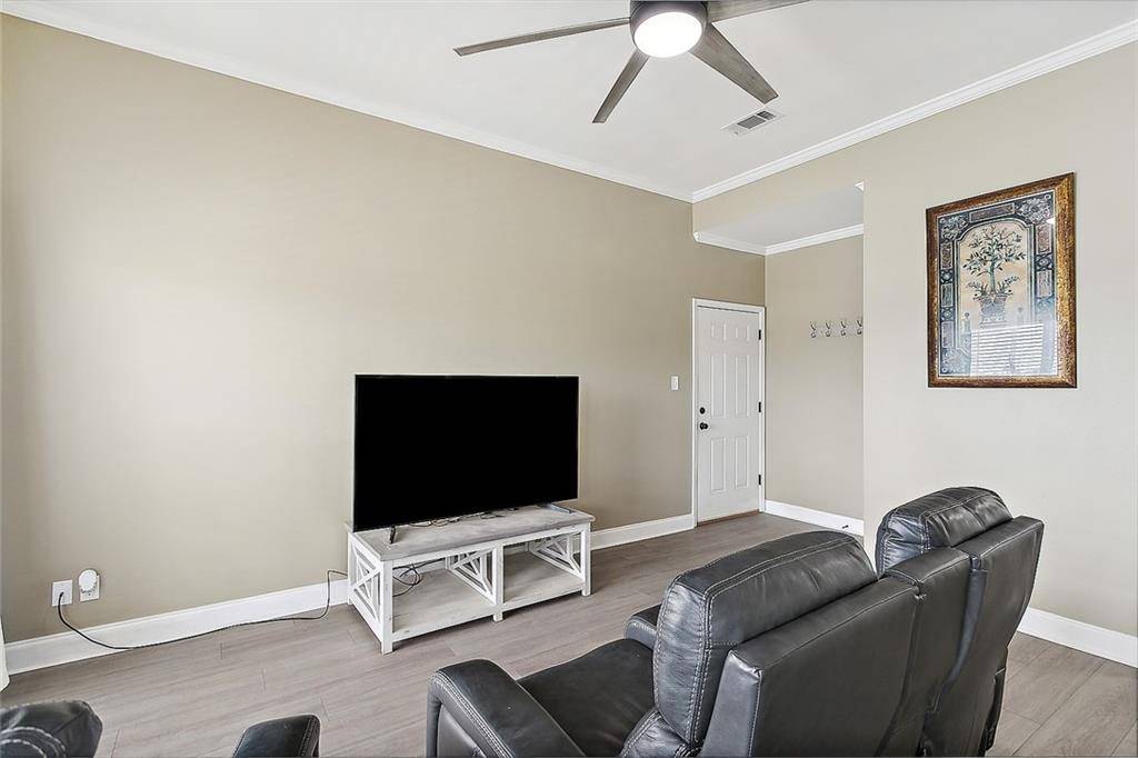 Slidell, LA 70458,963 MARINA DR #3