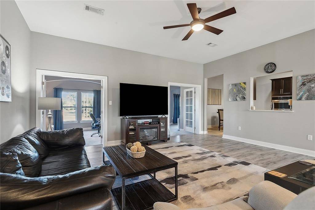 Slidell, LA 70460,204 LEGENDRE DR