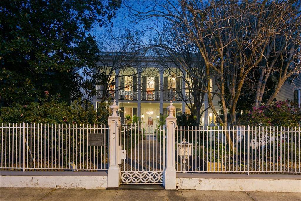 New Orleans, LA 70130,1427 ST MARY ST
