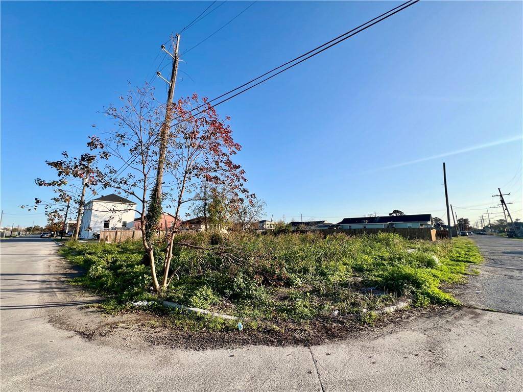 New Orleans, LA 70117,2535 GALLIER ST