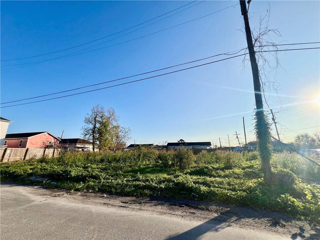 New Orleans, LA 70117,2535 GALLIER ST