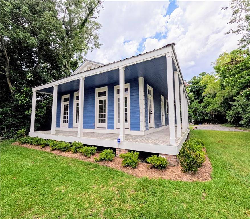Madisonville, LA 70447,102 COVINGTON ST