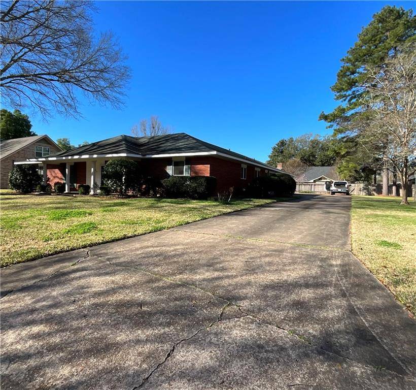 Alexandria, LA 71303,526 WIMBLEDON BLVD