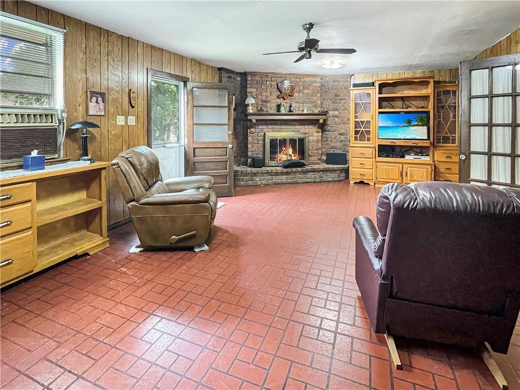 Metairie, LA 70001,1306 SHIRLEY DR