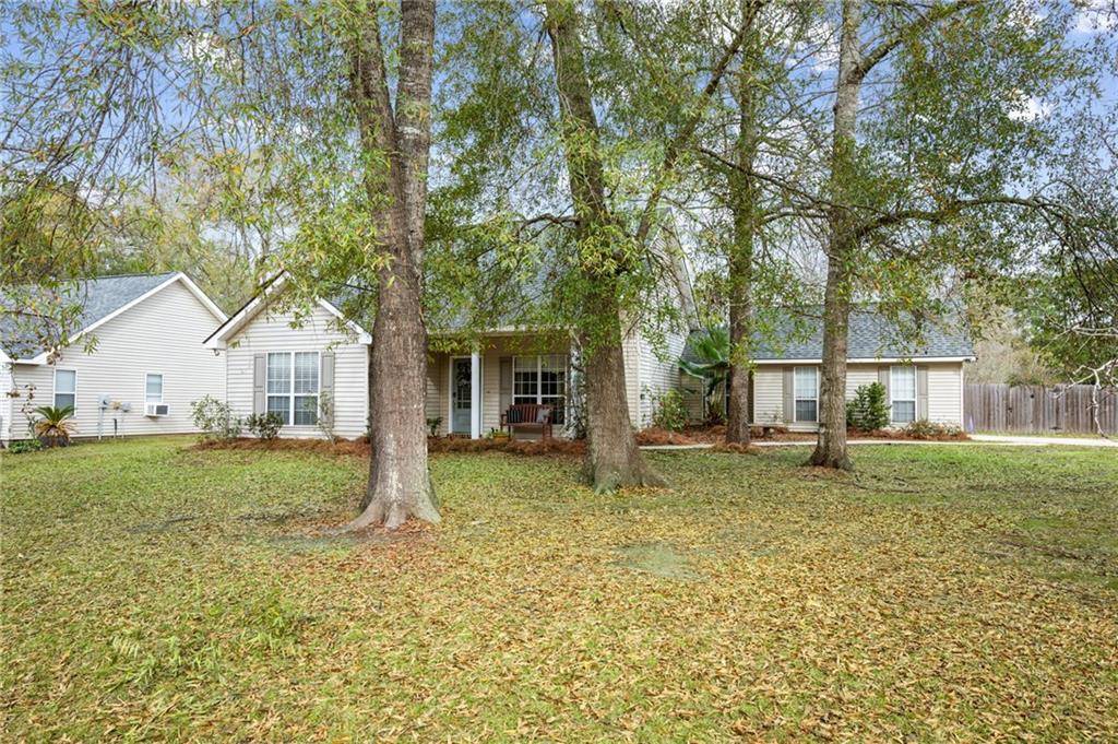 Mandeville, LA 70471,220 HEATHER DR
