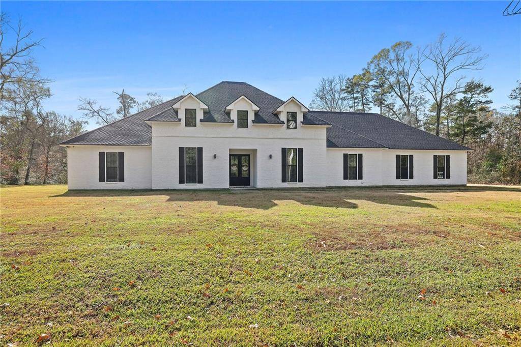 Greenwell Springs, LA 70739,17045 BURKS AVE