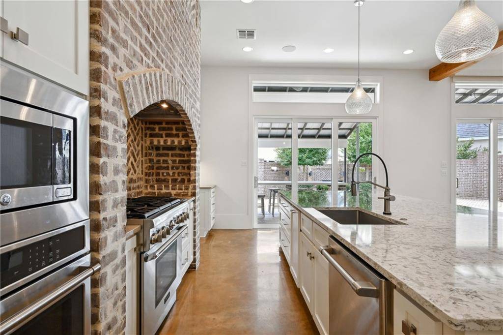Covington, LA 70433,601 BOCAGE CT