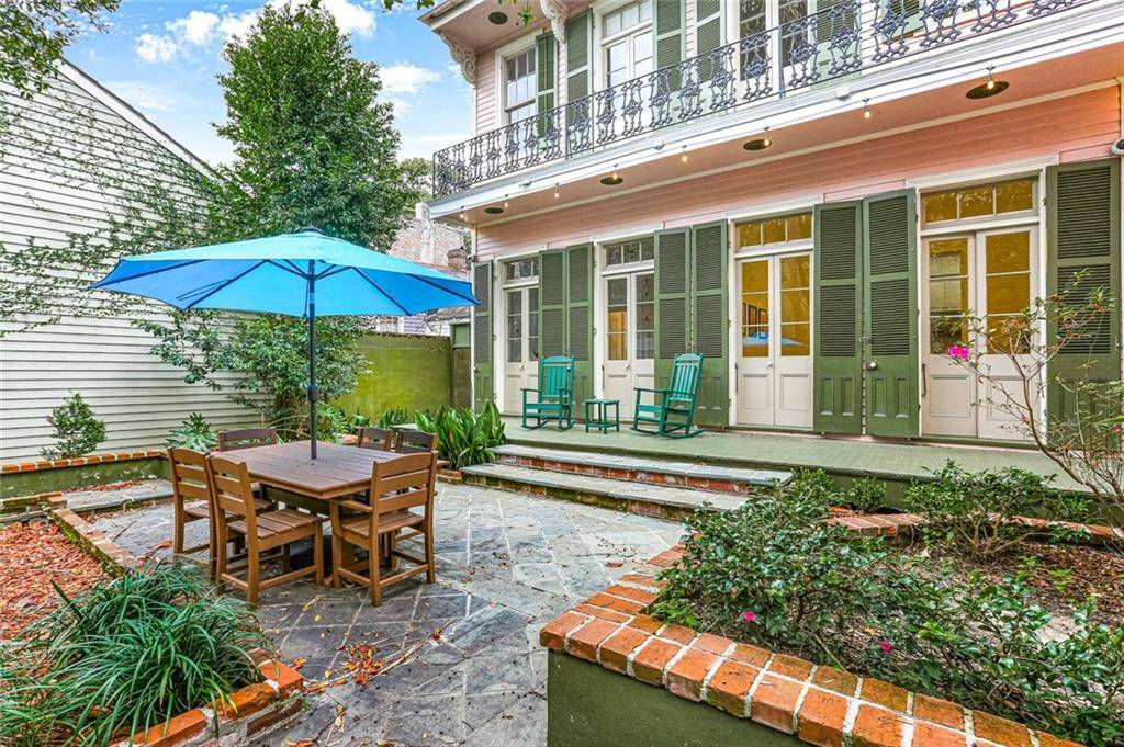 New Orleans, LA 70116,821 GOVERNOR NICHOLLS ST