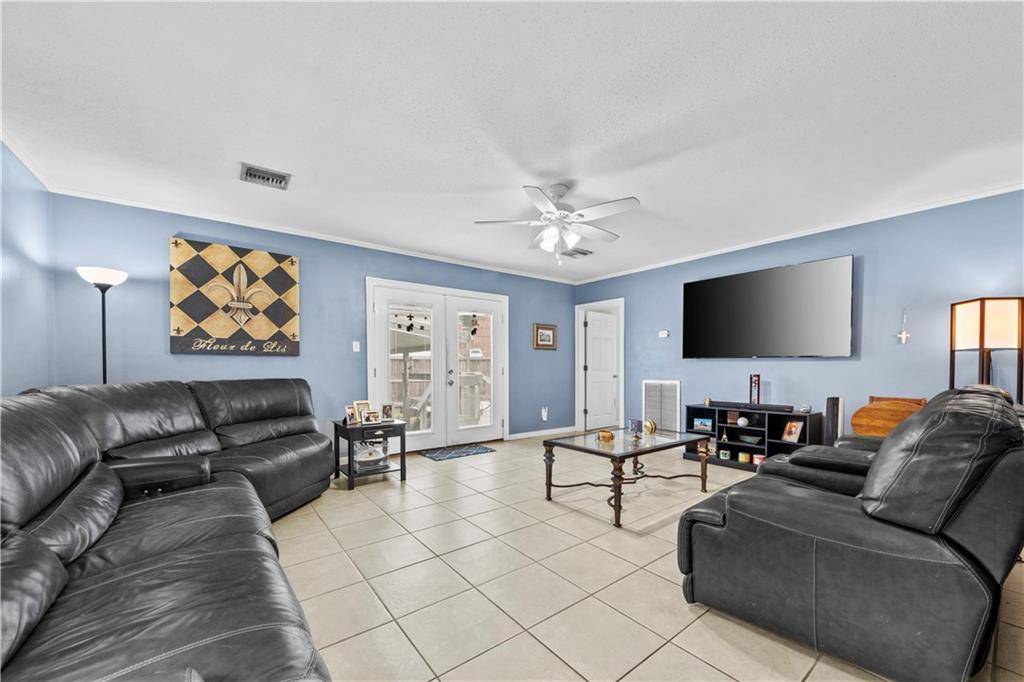 Metairie, LA 70001,603 E MANLEY AVE