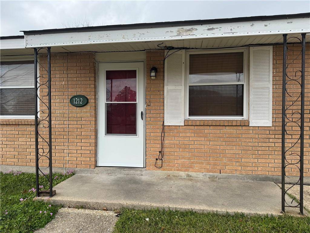 Westwego, LA 70094,1212 LECOMPTE DR