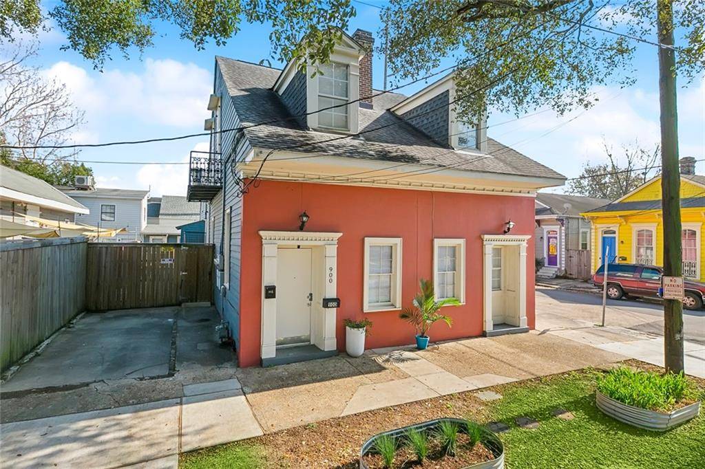 New Orleans, LA 70119,900 N DORGENOIS ST