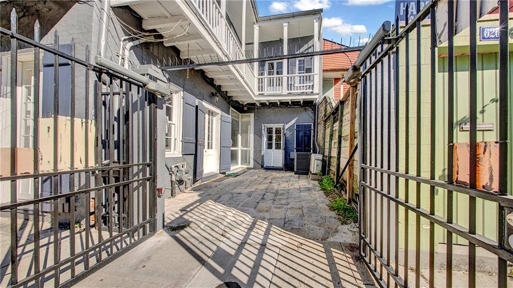 New Orleans, LA 70112,632 BURGUNDY ST