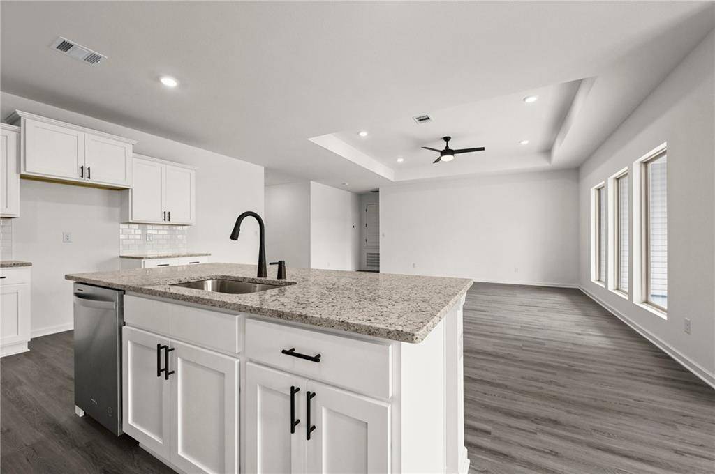 Slidell, LA 70461,5436 WAKE RESERVE RD