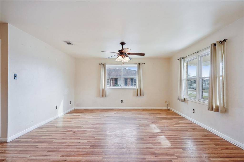 Metairie, LA 70003,1901 EISENHOWER AVE