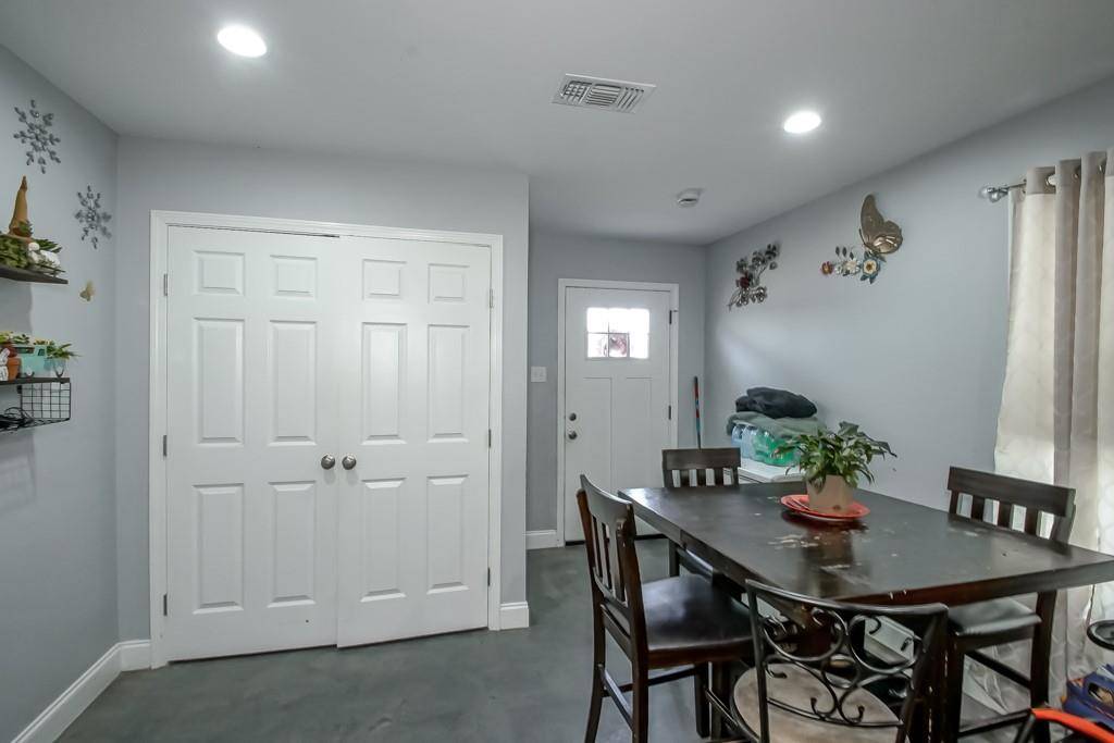 Harvey, LA 70058,1128 30 TALLOW TREE LN