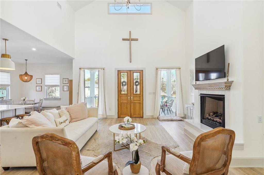 Madisonville, LA 70447,303 MORGAN ST