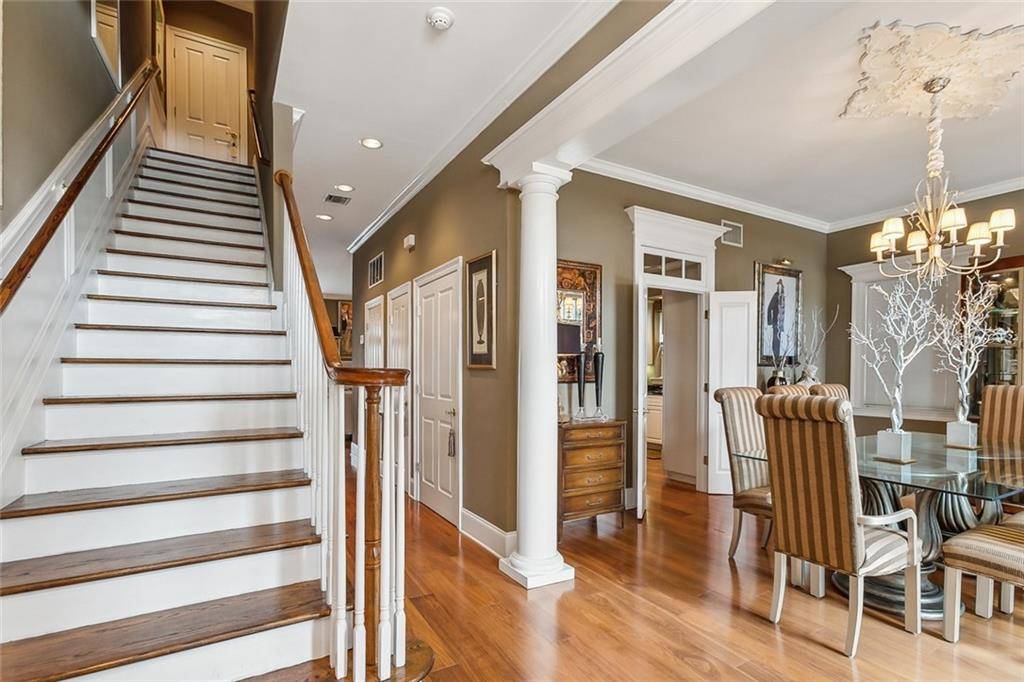 Metairie, LA 70002,3727 N HULLEN ST
