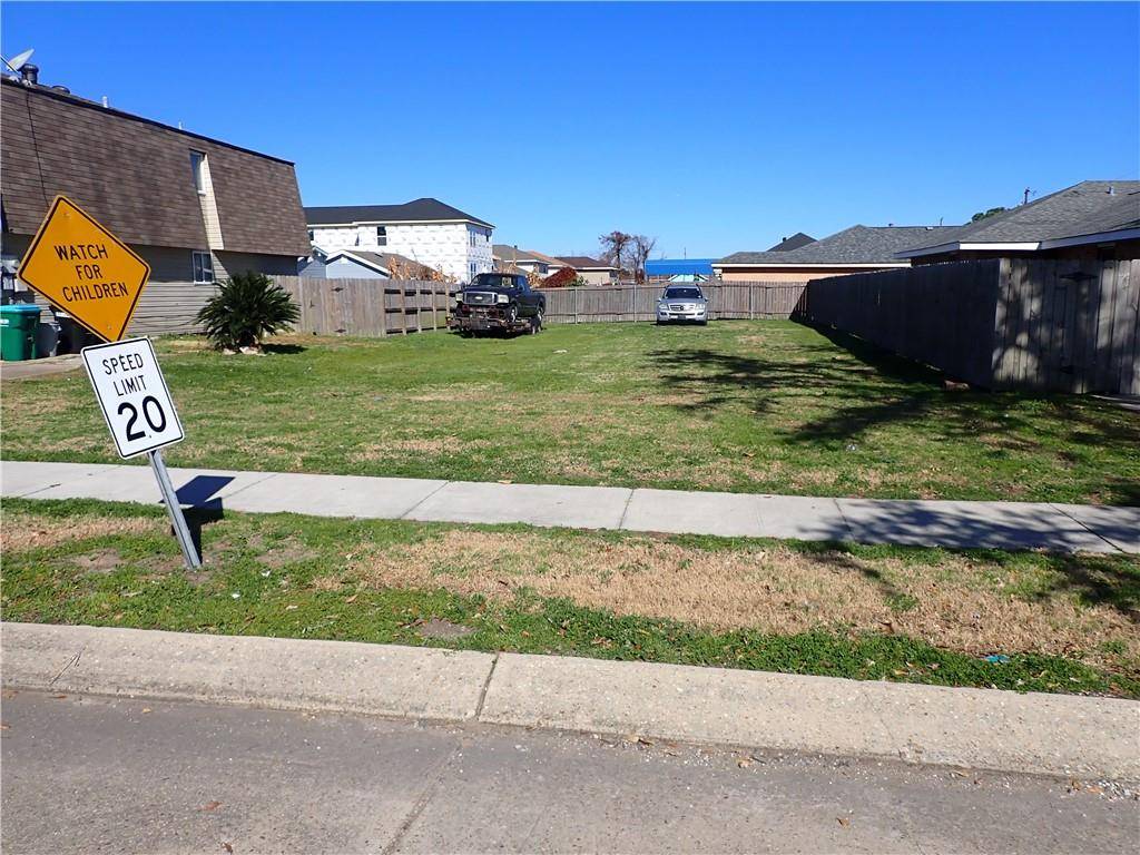 Kenner, LA 70062,27TH ST